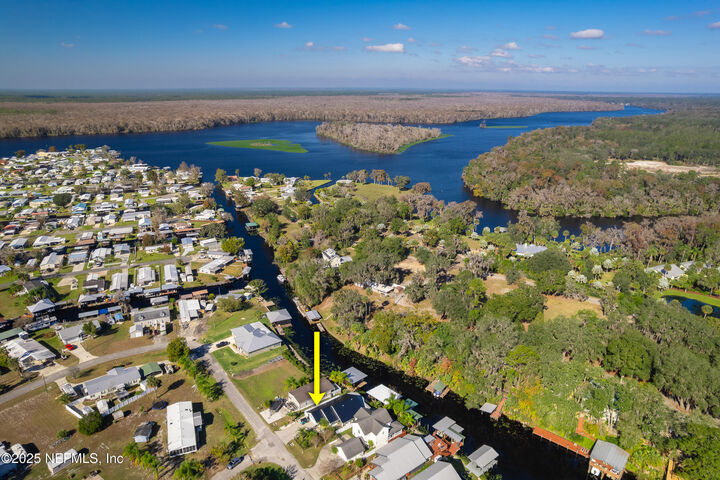 Property Photo: 289 Maxwell Drive FL 32193