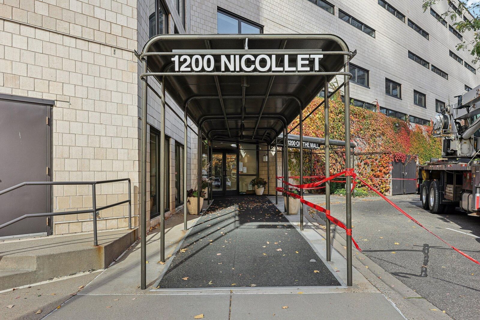 Property Photo: 1200 Nicollet Mall 426 MN 55403