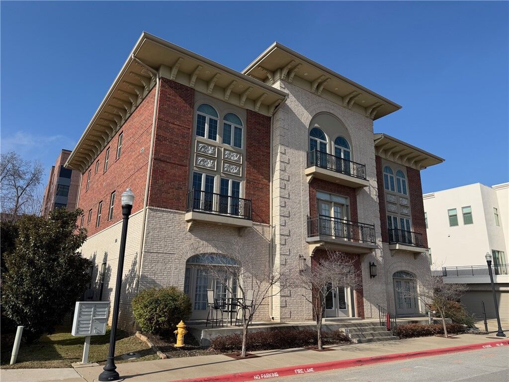 Property Photo: 212 SE A Street 212 AR 72712