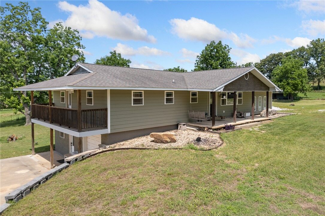 Property Photo:  1622 Brittain Cemetery Road  AR 72601 