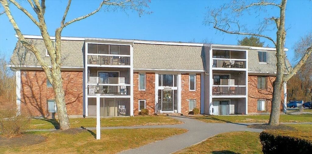 Property Photo:  15 Foundry St C32  MA 02375 