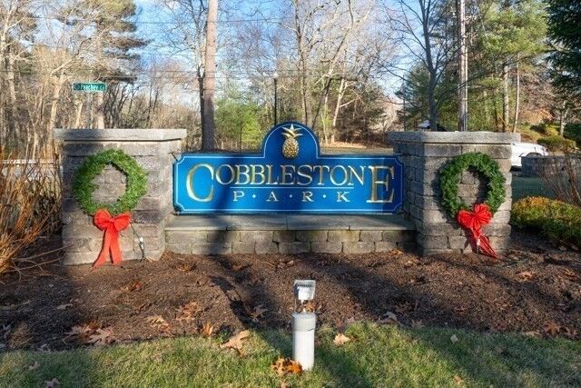 Property Photo: 15 Peachey Cir 204 MA 01949