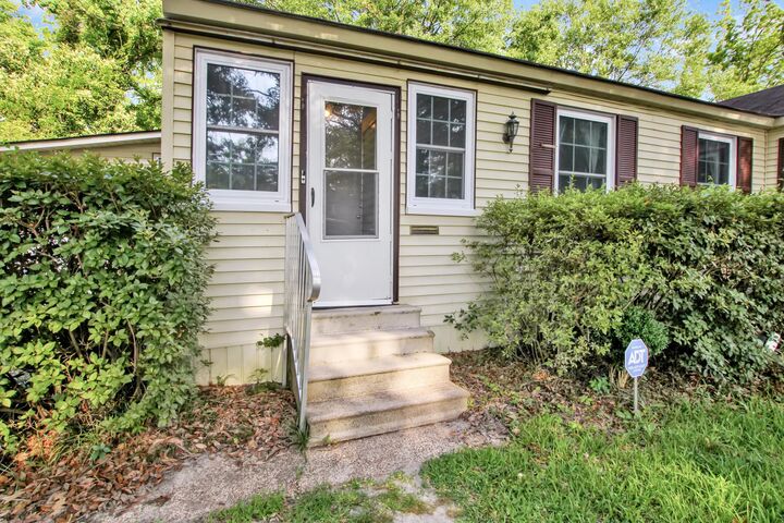 Property Photo: 803 Marvin Ave LA 71446