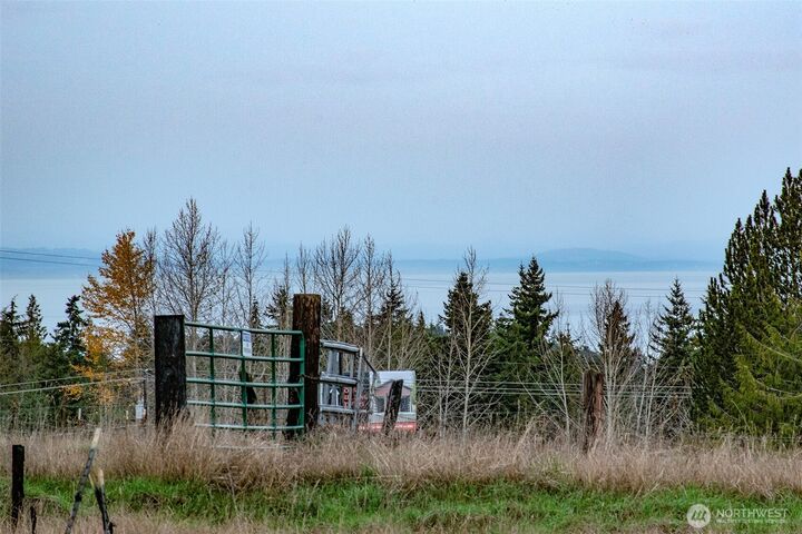 Property Photo: 163 Cliff Robinson Lane WA 98382