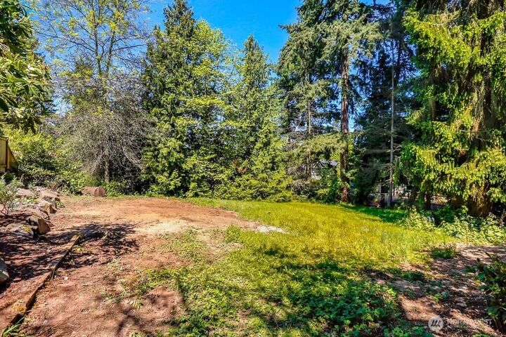 Property Photo:  15712  Greenwood Avenue N  WA 98133 