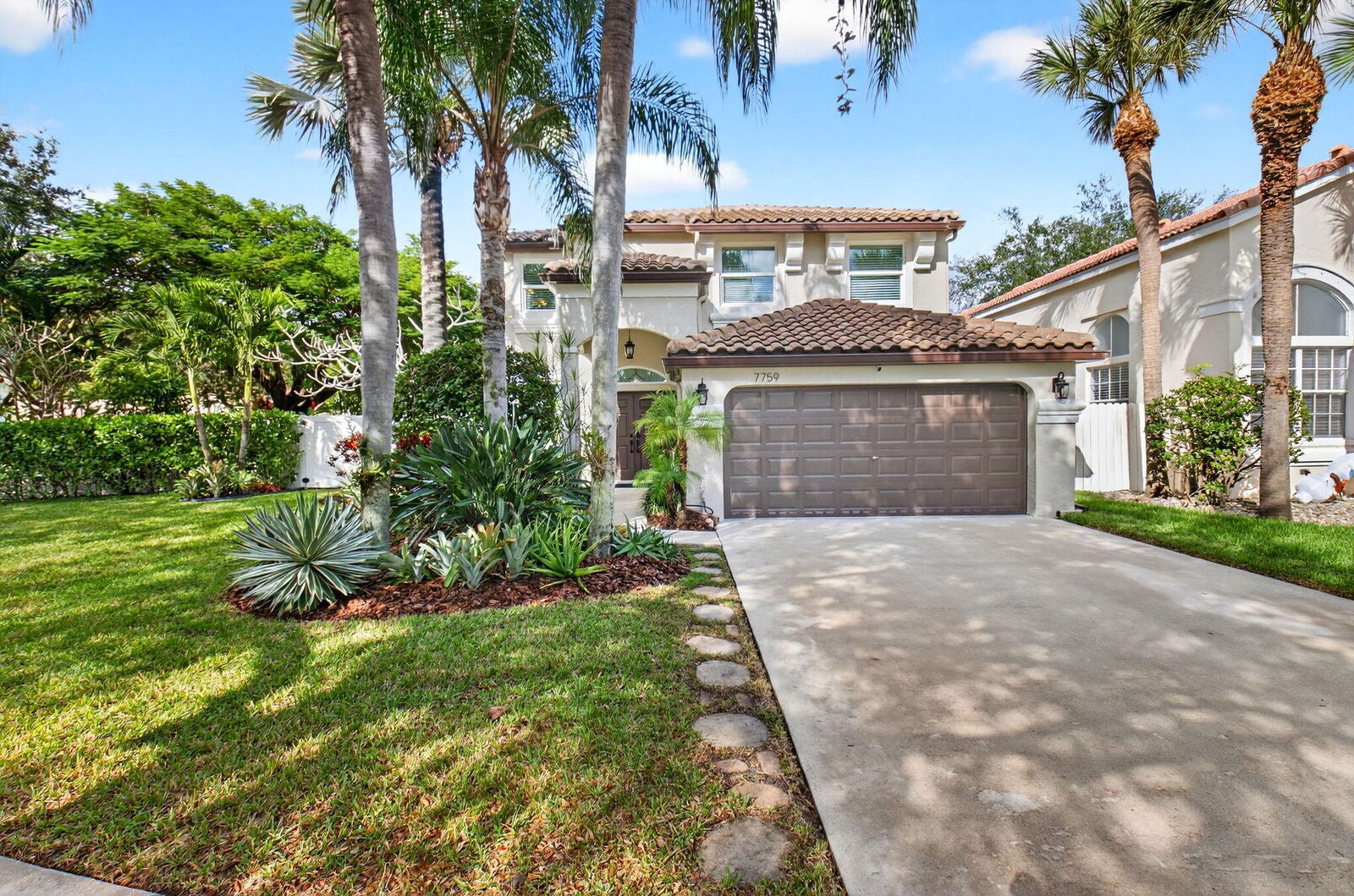 Property Photo: 7759 Oak Grove Circle FL 33467