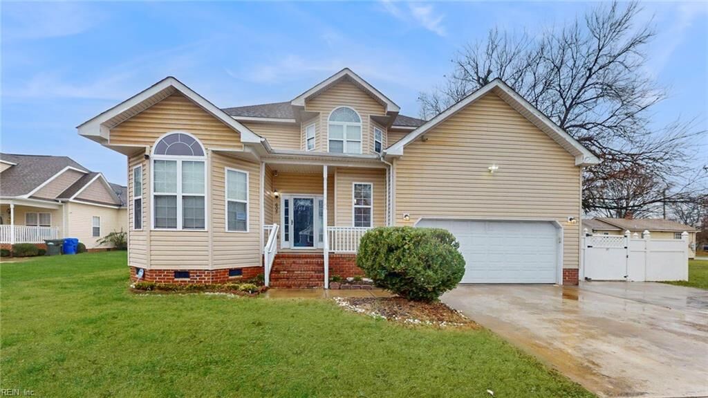 Property Photo: 605 County St VA 23434