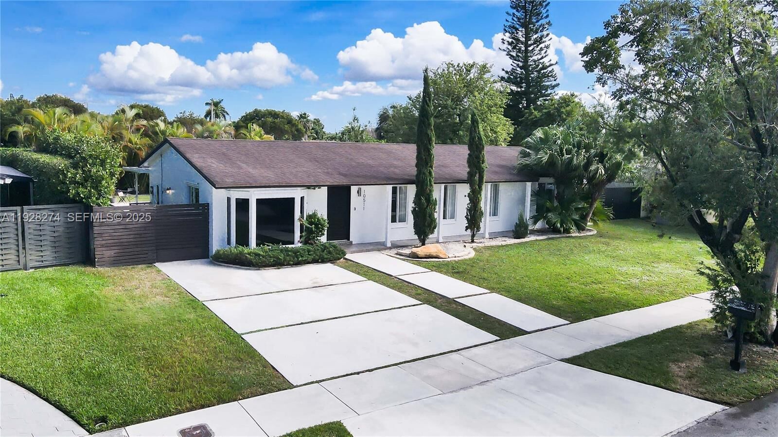 Property Photo:  10511 SW 122nd Ct  FL 33186 