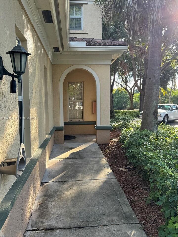 Property Photo: 2442 Centergate Dr 106 FL 33025