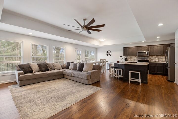 Property Photo:  865 Capitol Boulevard  IN 47112 