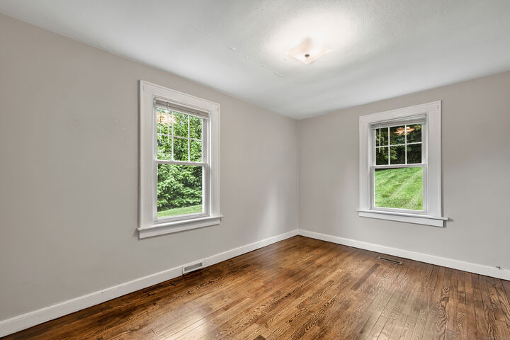 Property Photo:  310 Lakeview Avenue  CT 06483 