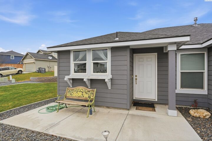 Property Photo: 6101 Turf Paradise Dr. WA 99301