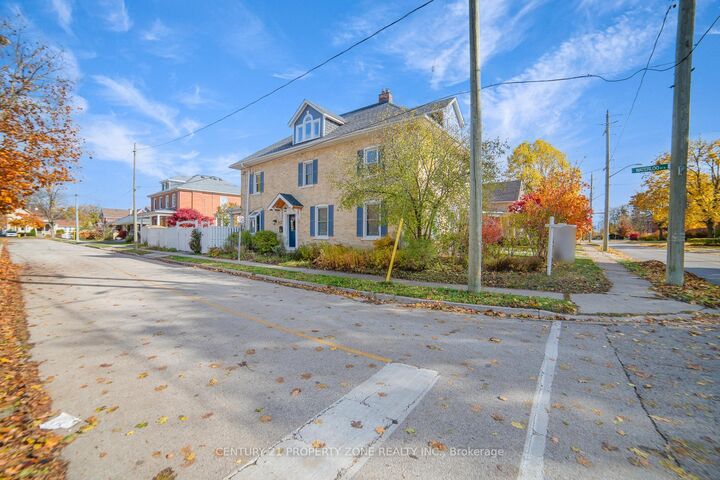 Property Photo: 505 Duke Street ON N3H 3T2