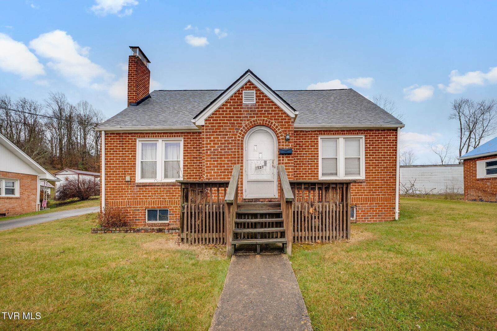 Property Photo:  1524 Fairview Avenue  TN 37660 