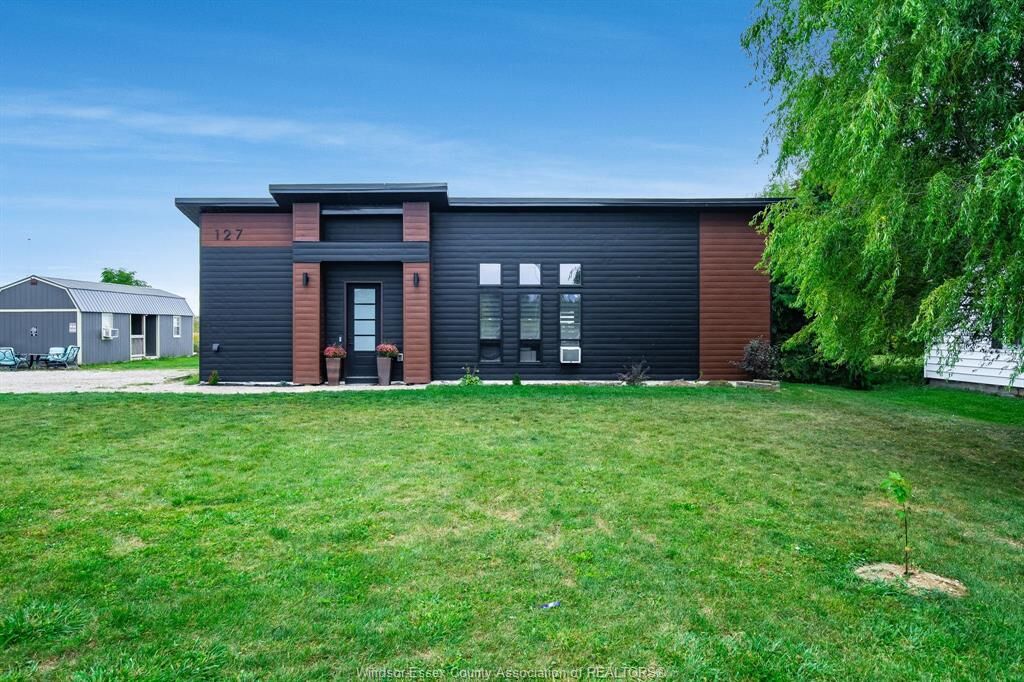 Property Photo: 127 William Street ON N0P 1W0