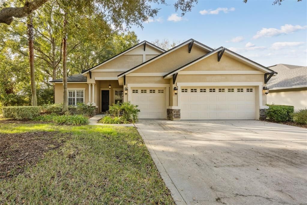 Property Photo: 85339 Amagansett Drive FL 32034