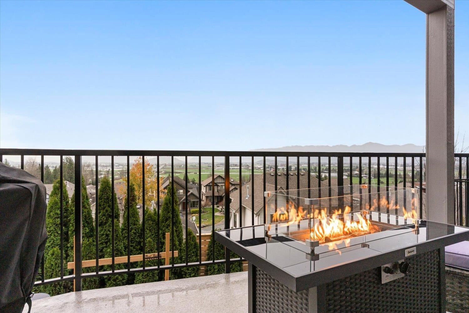 Photo de la propriété:  50945 Sophie Crescent  BC V4Z 0C1 