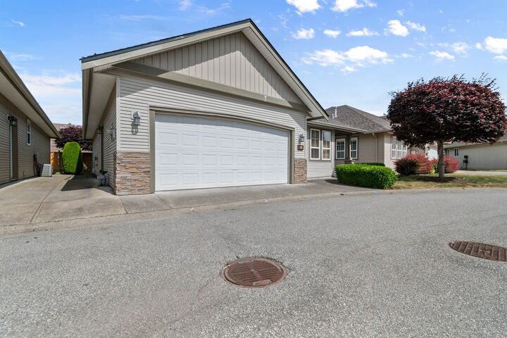 Property Photo: 45819 Stevenson Road 12 BC V2R 5T4