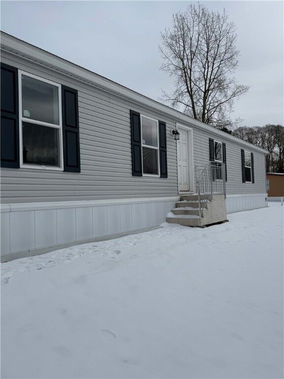 Property Photo:  712 Pats Place  NY 14850 