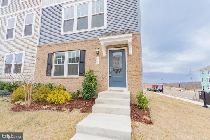 Property Photo: 10 Capitol Mews WV 25438