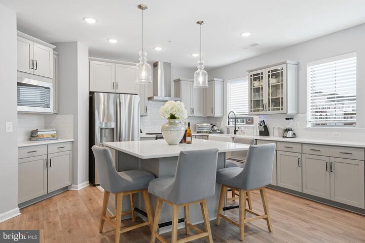 Property Photo:  13950 Englefield Drive 302  VA 22193 