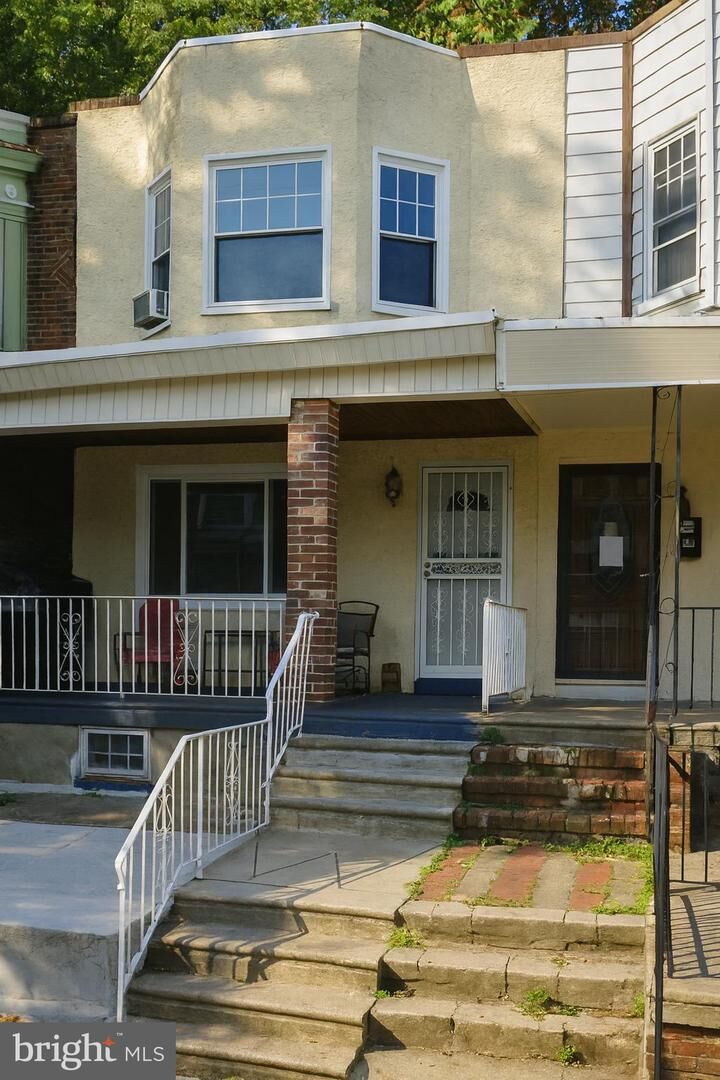 Property Photo:  2612 S Robinson Street  PA 19142 