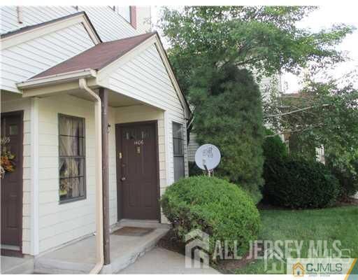 Property Photo:  1406 Woodbridge Commons Way  NJ 08830 