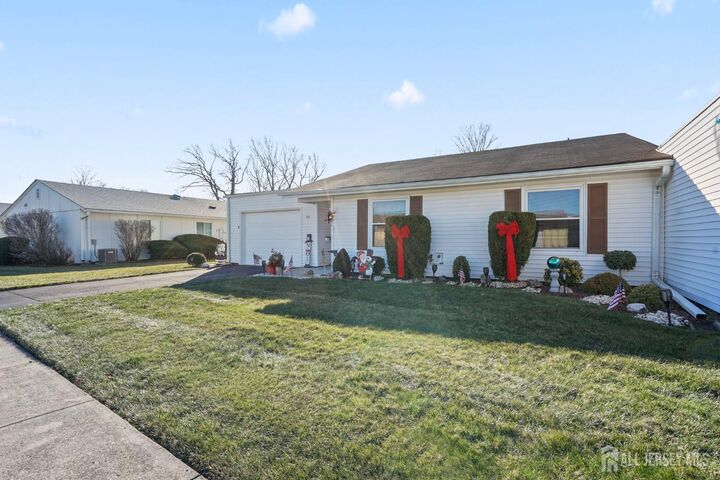 Property Photo: 4 Aspen Plaza NJ 08831