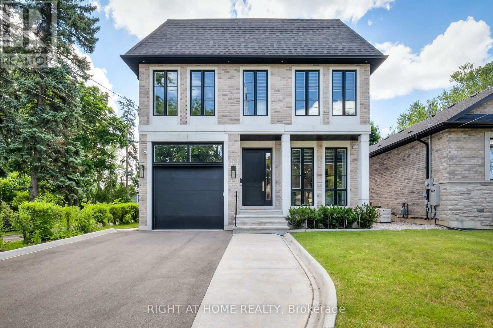 Property Photo:  124 Shaver Avenue North  ON M9B 4N8 