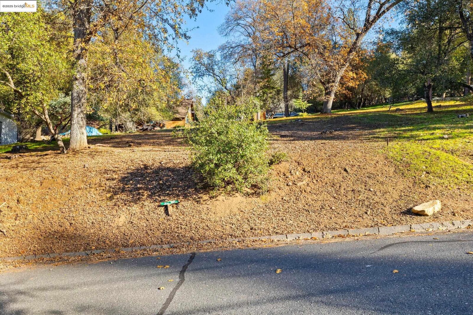 Property Photo:  8/143 Hillhurst Cr  CA 95321 