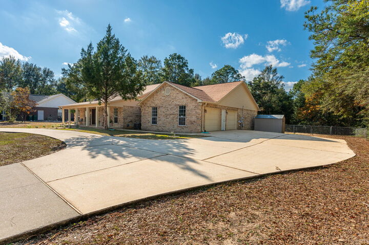 Property Photo:  6100 W Dogwood Drive  FL 32536 