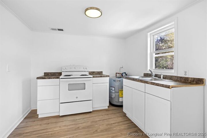 Property Photo: 1055 Old Fayetteville Road NC 28385