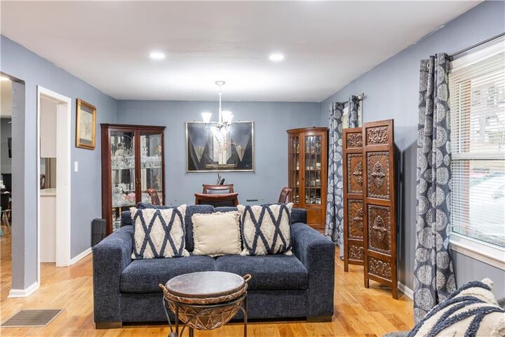 Property Photo: 974 Laurelmont Drive SW GA 30311