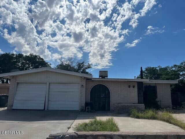 Property Photo: 4916 Grapeland Drive TX 79924
