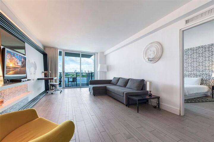 Property Photo:  1100 West Ave 1010  FL 33139 