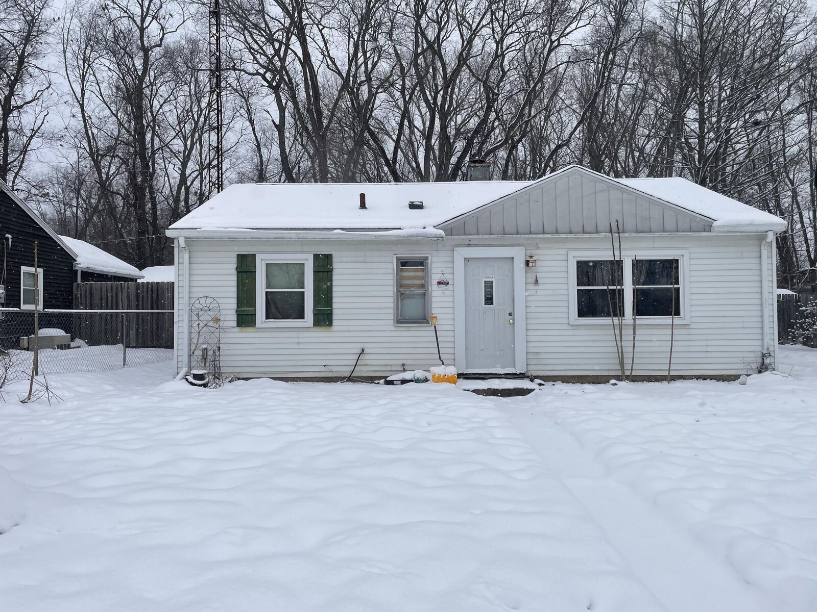 Property Photo:  207 E 9th Street  IN 46350 