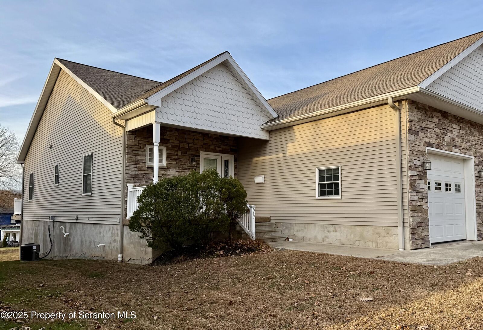 Property Photo:  615 Arthur Avenue  PA 18510 