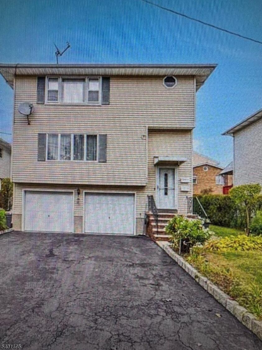 Property Photo: 518 Palisade Ave 2 NJ 07026