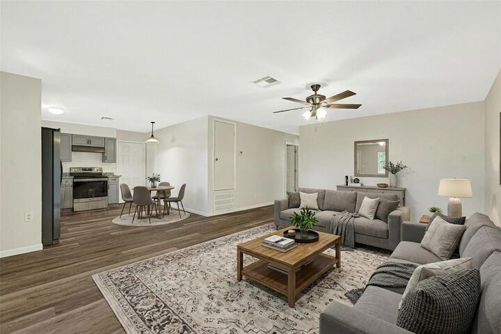 Property Photo:  3322 1st Avenue S  TX 77590 