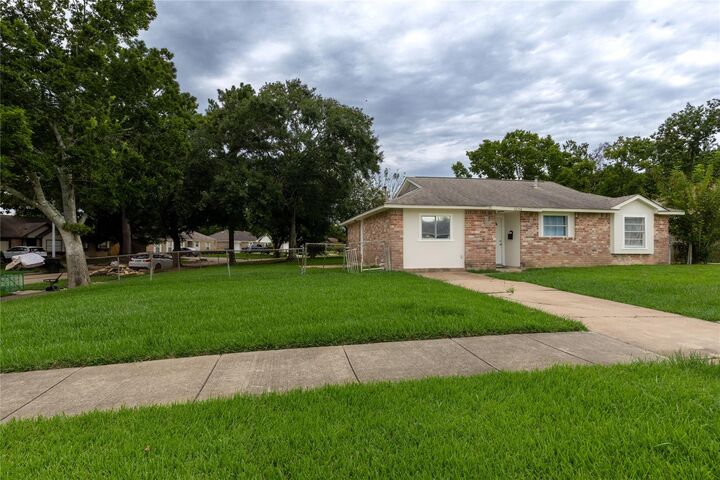 Property Photo: 12314 Flushing Meadows Drive TX 77089