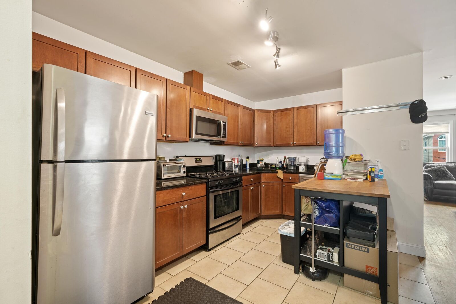 Property Photo:  85 Oakland Ave 2  NJ 07307 