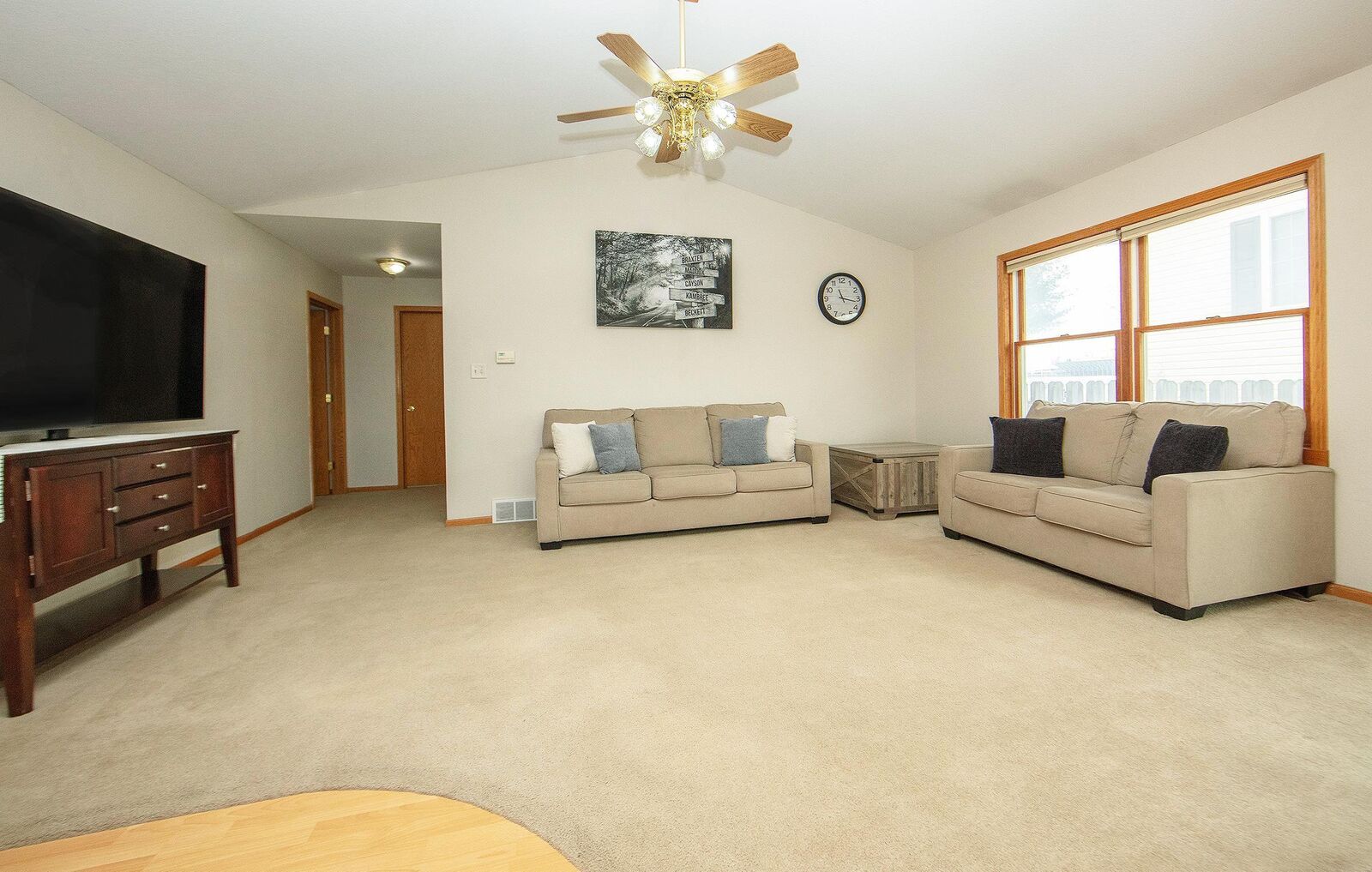 Property Photo: 1406 Leitha Terrace IA 50677