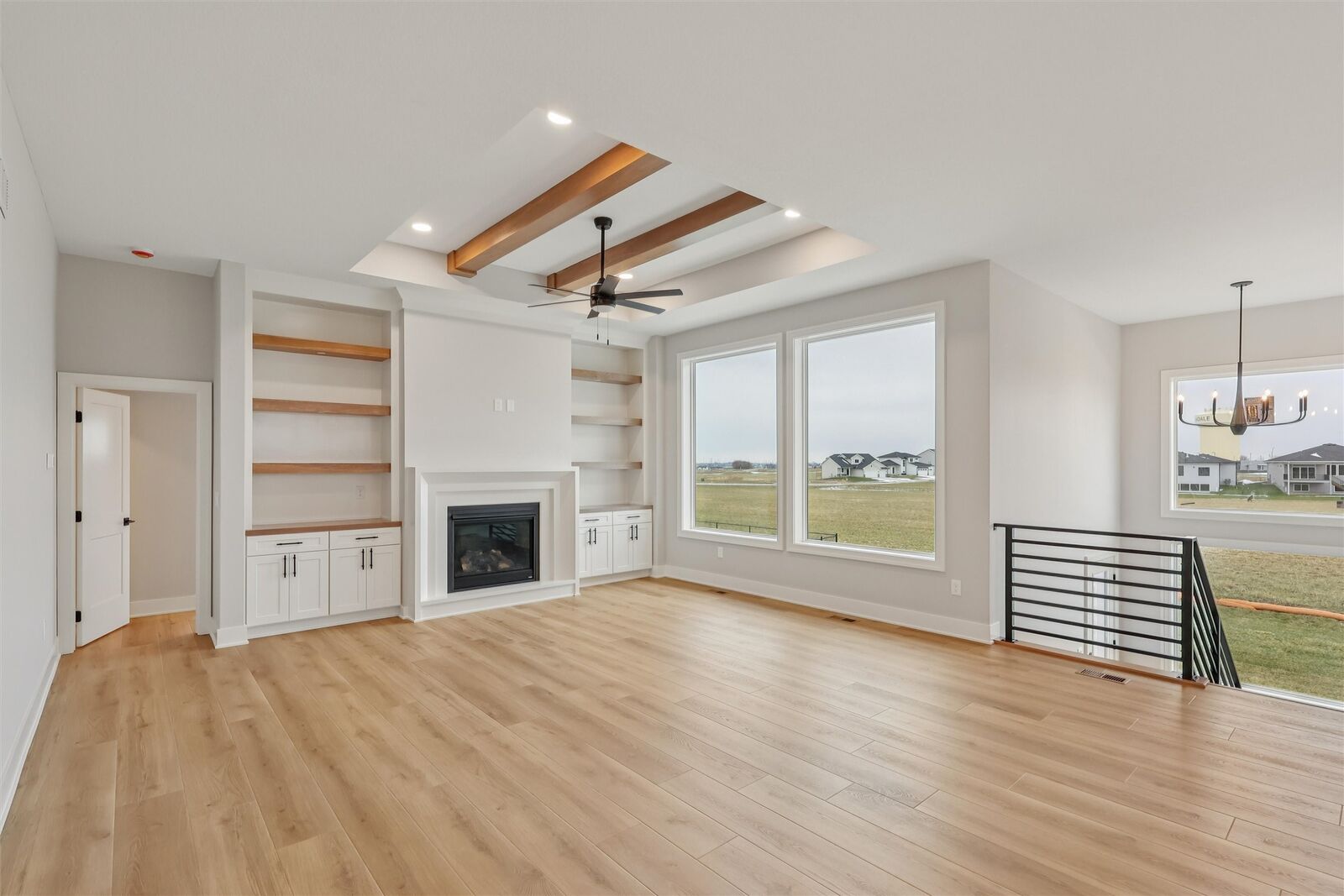 Property Photo: 17418 North Valley Drive IA 50323