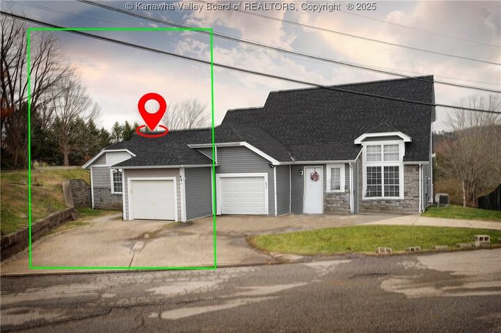 Property Photo: 49 B Thistlewood Drive WV 25526