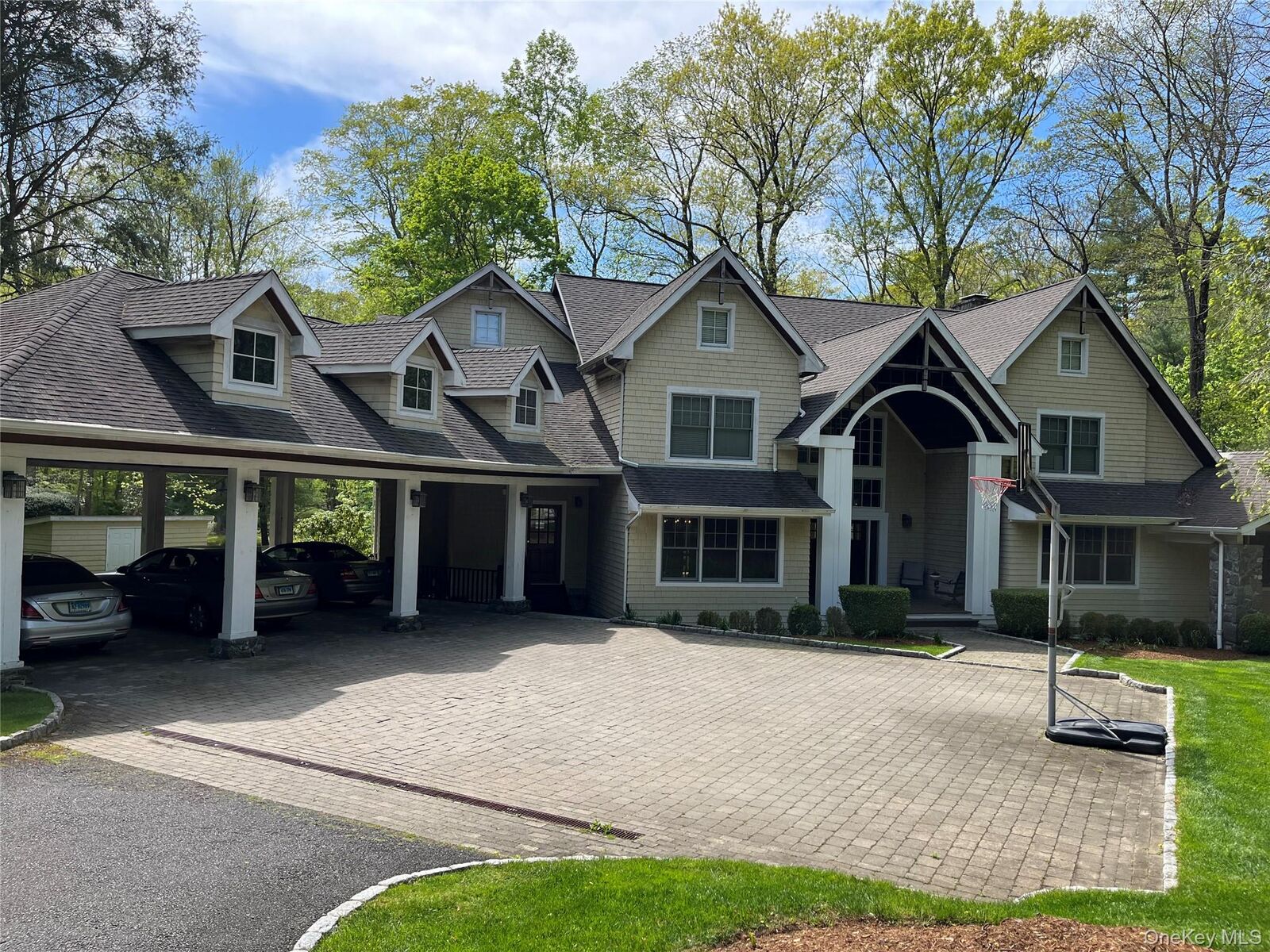 Property Photo:  38 Lincoln Avenue  NY 10573 