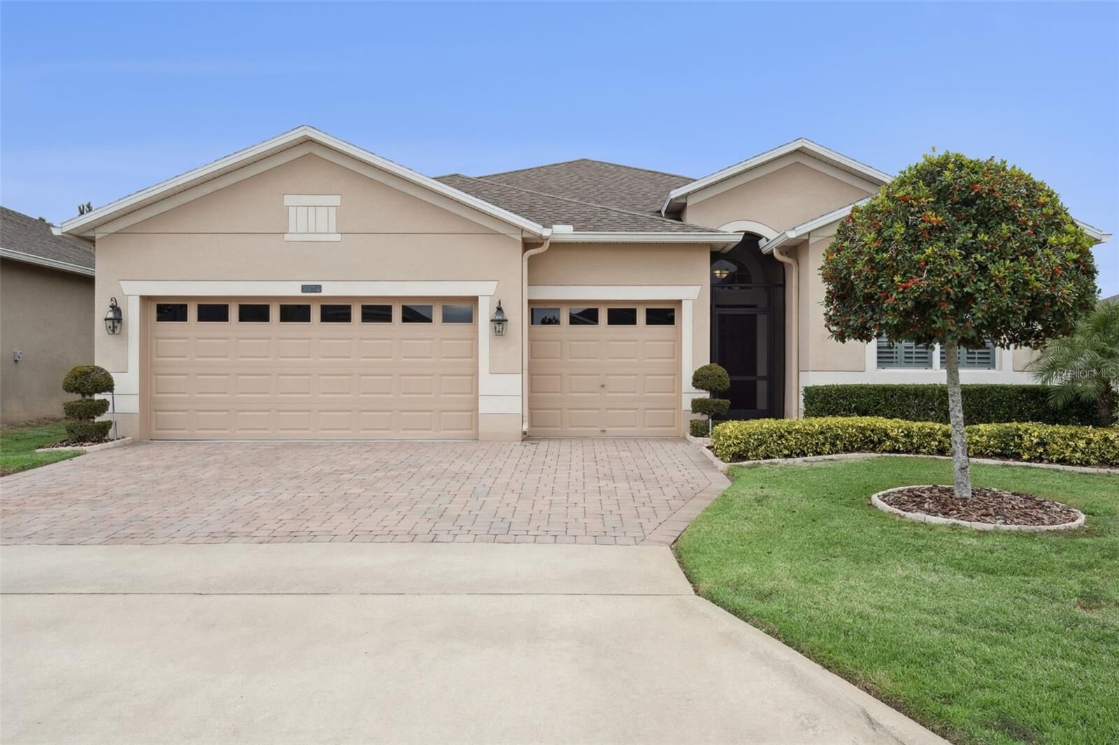 Property Photo:  3574 La Jolla Drive  FL 34711 