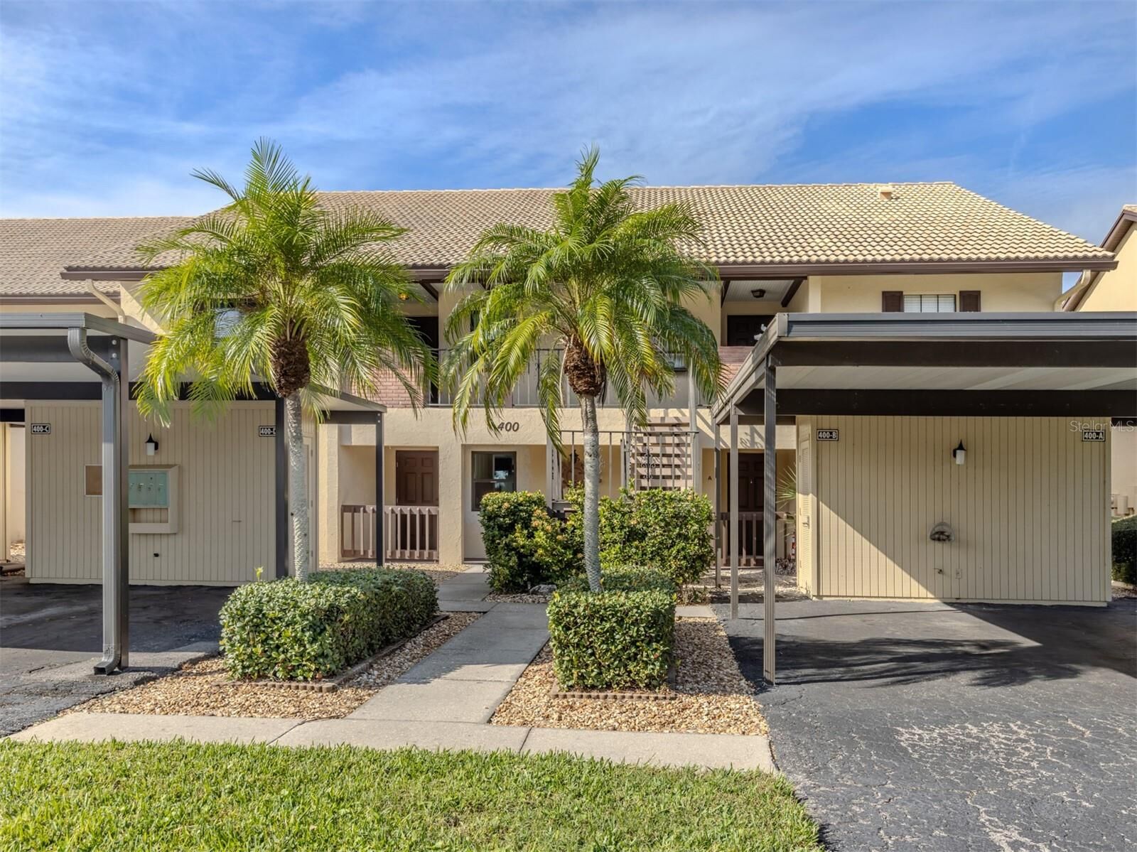 Property Photo: 400 Mission Trail E D FL 34285