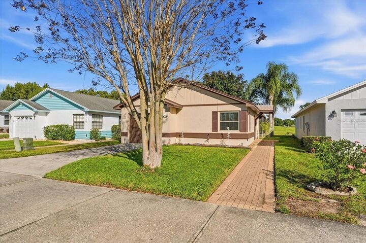 Property Photo: 6119 Sandpipers Drive FL 33809