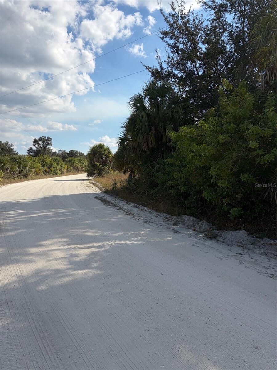 Property Photo:  1261 Dewey Drive  FL 33983 