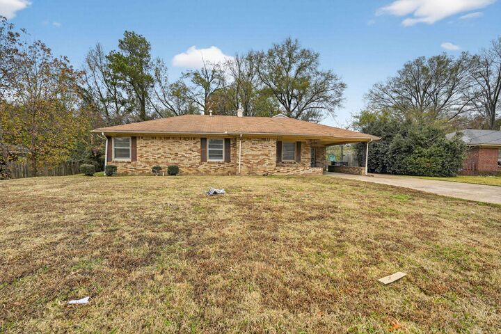 Property Photo: 1940 Driftwood Ave TN 38127